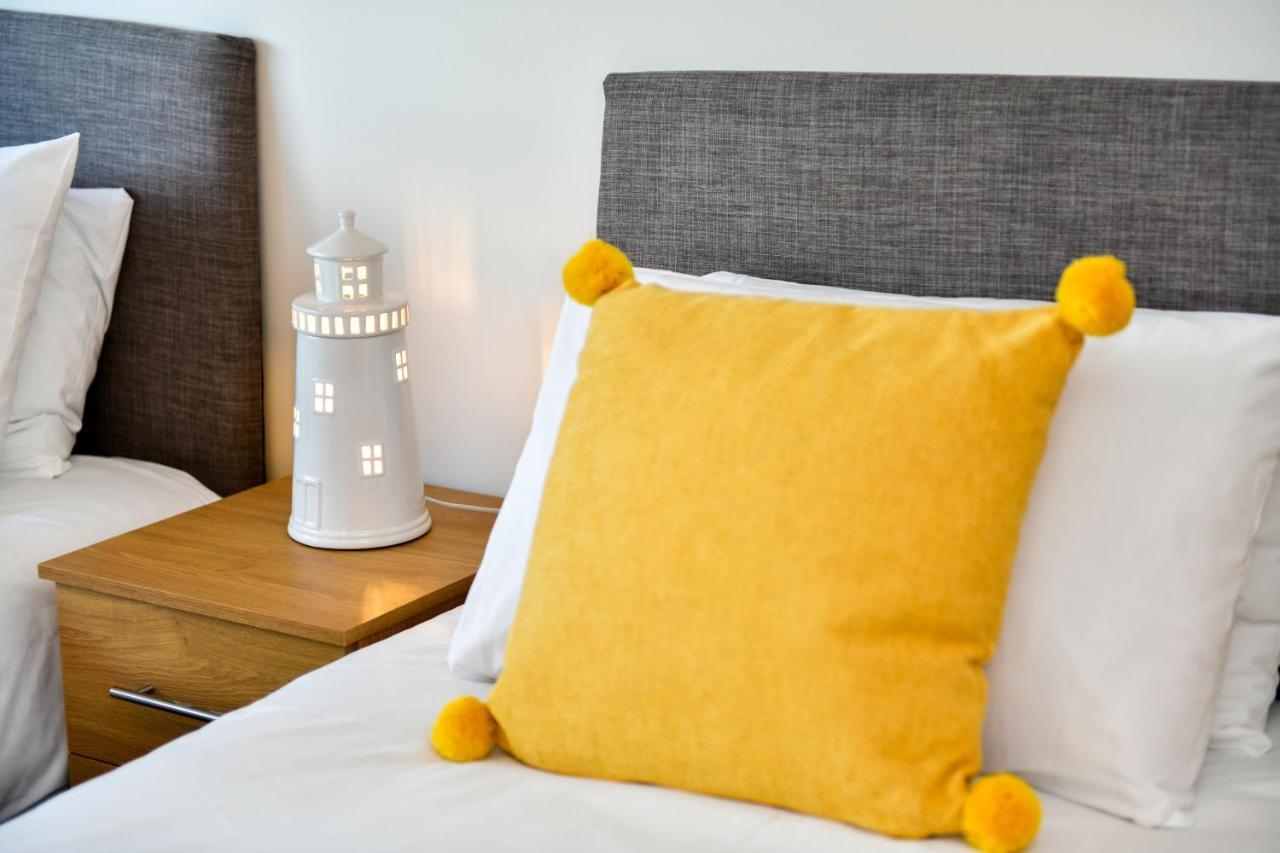 Just Stay Wales - Meridian Quay Penthouses Суонзи Екстериор снимка