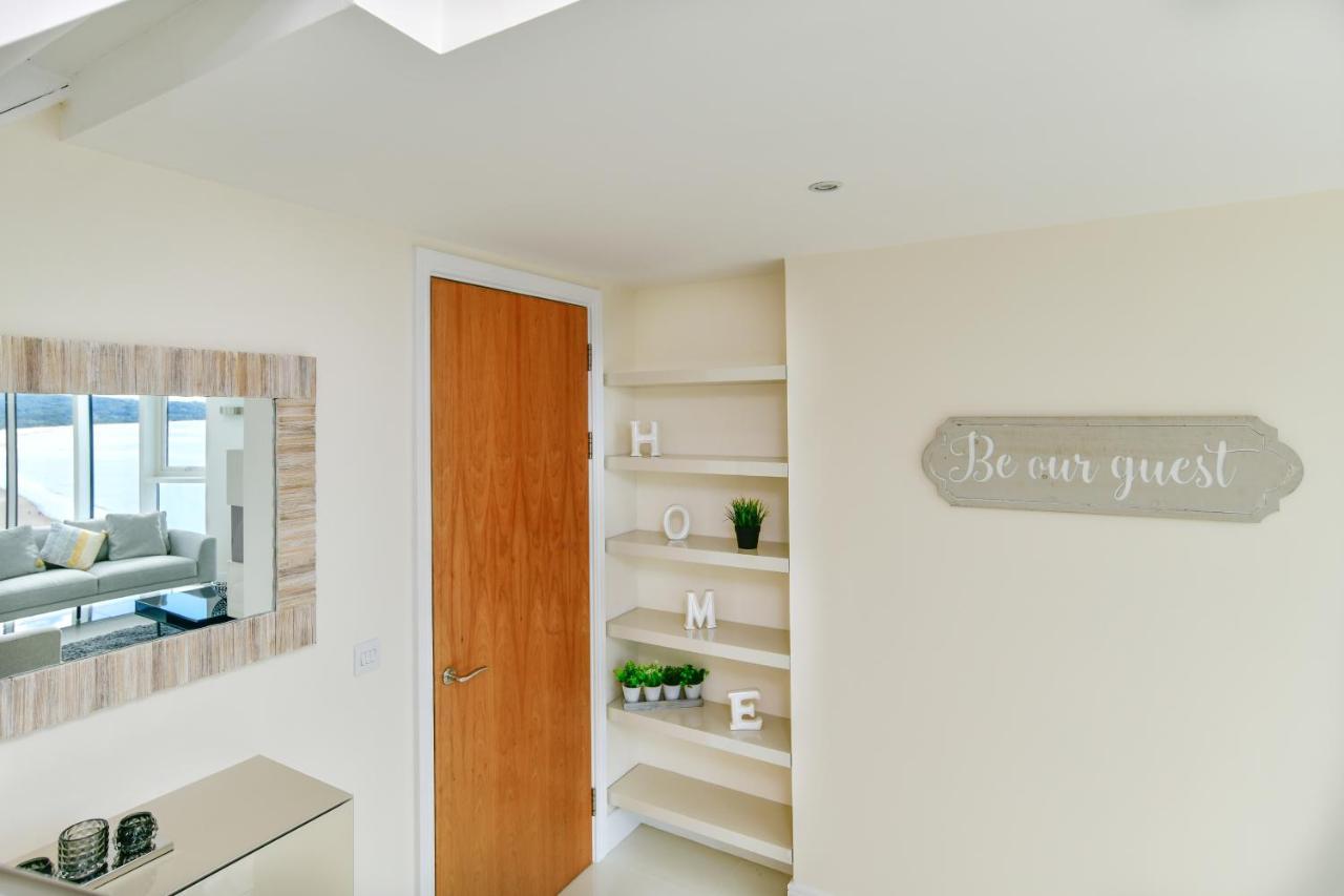 Just Stay Wales - Meridian Quay Penthouses Суонзи Екстериор снимка