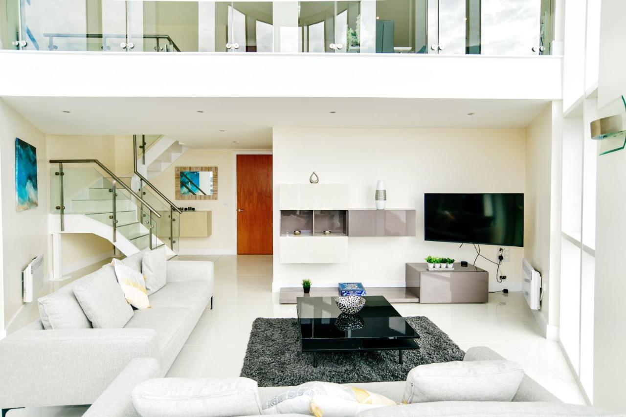 Just Stay Wales - Meridian Quay Penthouses Суонзи Екстериор снимка