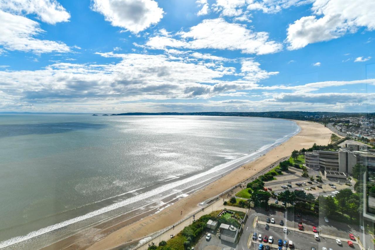 Just Stay Wales - Meridian Quay Penthouses Суонзи Екстериор снимка