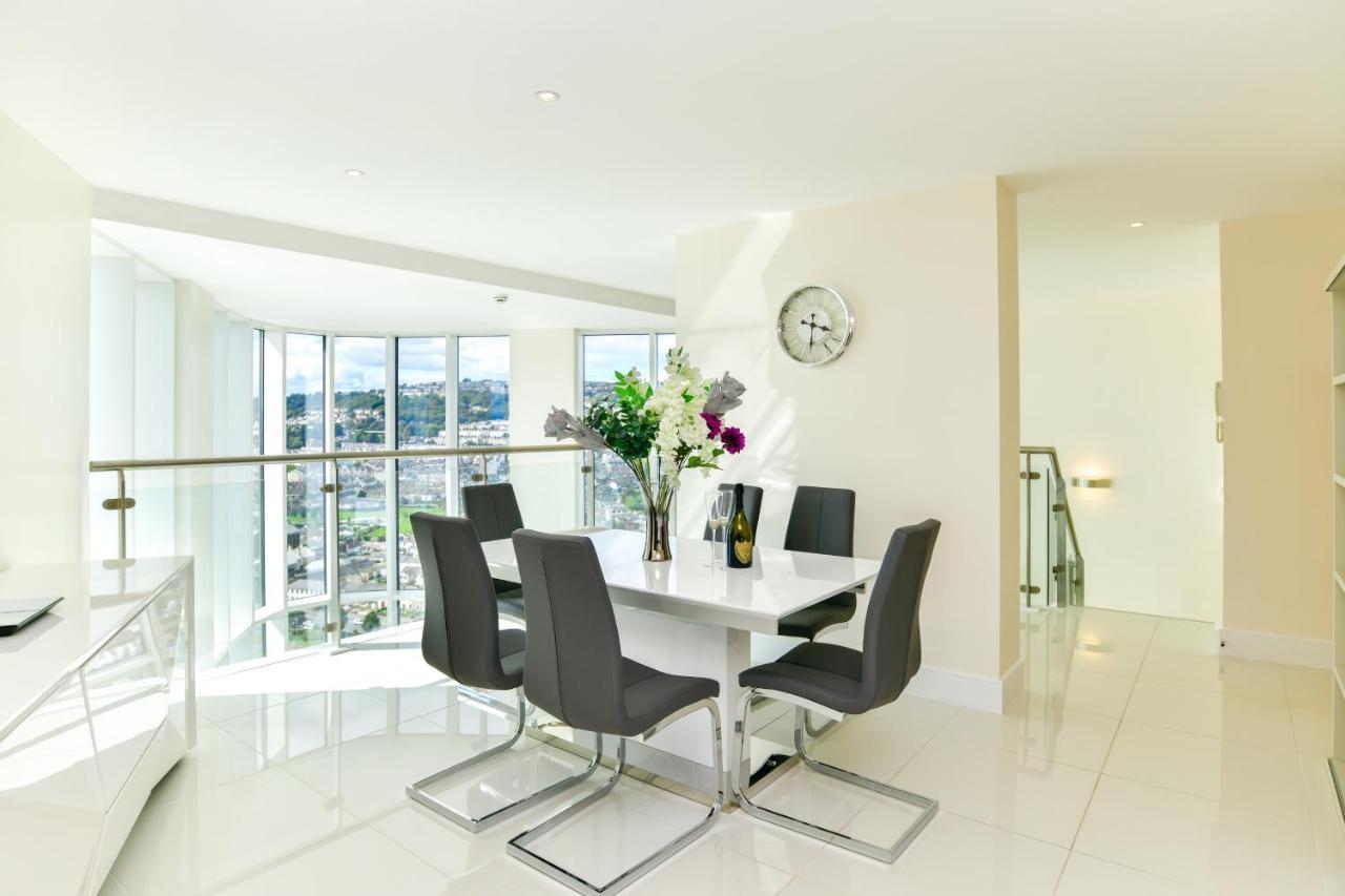 Just Stay Wales - Meridian Quay Penthouses Суонзи Екстериор снимка