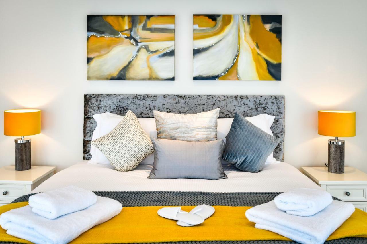 Just Stay Wales - Meridian Quay Penthouses Суонзи Екстериор снимка