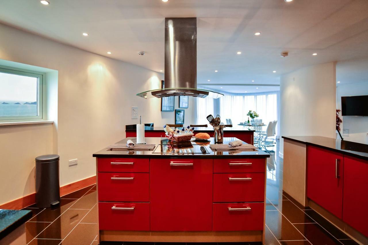 Just Stay Wales - Meridian Quay Penthouses Суонзи Екстериор снимка